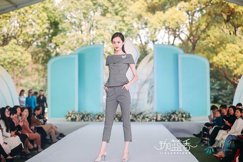 錦色大秀用篷房 錦色大秀用篷房