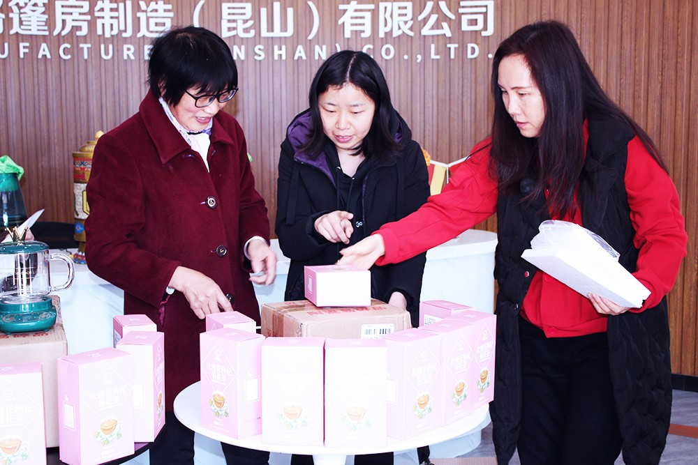 華燁篷房愿你女神節：無懼時光，永遠美麗！