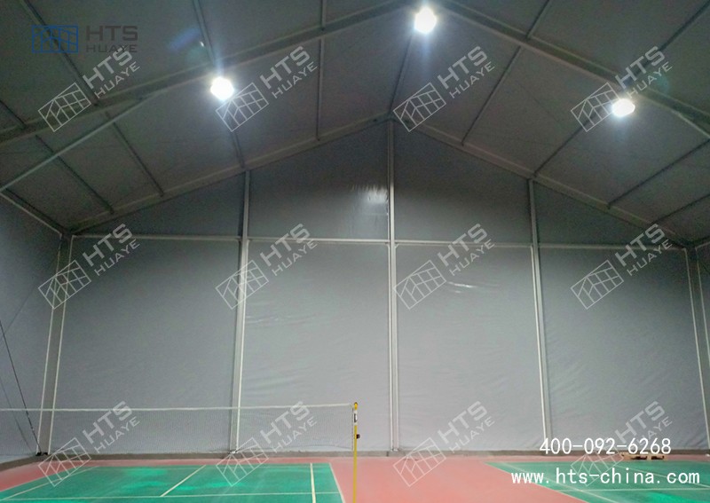 羽毛球體育篷房可以幫助俱樂部或團(tuán)體節(jié)省場地費(fèi)用,提高經(jīng)濟(jì)效益 羽毛球體育篷房可以幫助俱樂部或團(tuán)體節(jié)省場地費(fèi)用,提高經(jīng)濟(jì)效益