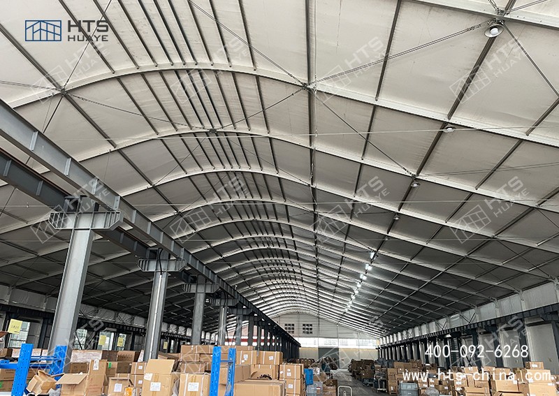 工廠可拆卸篷房在工廠內進行預生產(chǎn)，現(xiàn)場拼裝