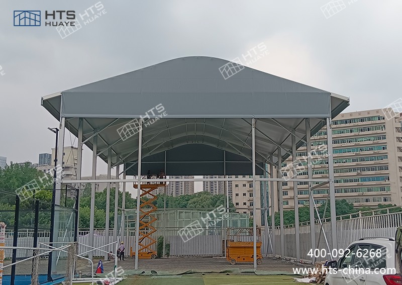 某科技大學又新建一座350平方米的網球館篷房,邊高可達9.6米 某科技大學又新建一座350平方米的網球館篷房,邊高可達9.6米