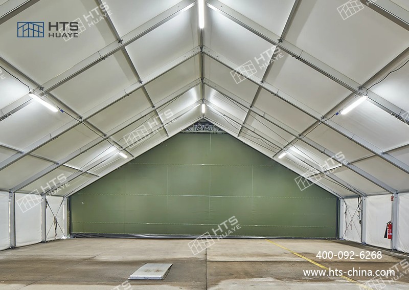 飛機(jī)機(jī)庫篷房可按需搭建合適規(guī)模的機(jī)庫，避免空間閑置