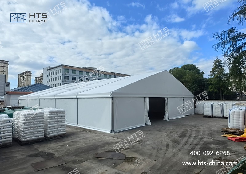 成功為橡膠和塑料制品業交付了一座定制化的倉儲篷房空間