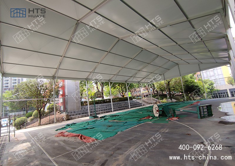 裝配式運動篷房從根本上解決了傳統建筑施工中的揚塵污染問題