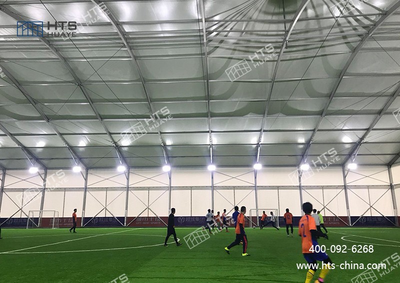 為什么越來(lái)越多的人會(huì)選擇篷房足球館？